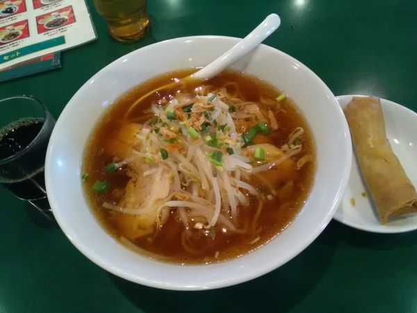 「豚バラ角煮ラーメン+春巻き6/28までクーポンで500円」@百香亭 野田店の写真