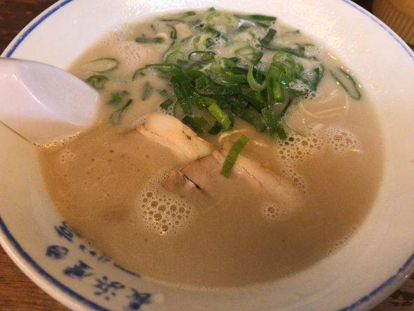 「ラーメン700円(バリカタ)」@元祖長浜屋台らーめん 一心亭 郡山分店の写真