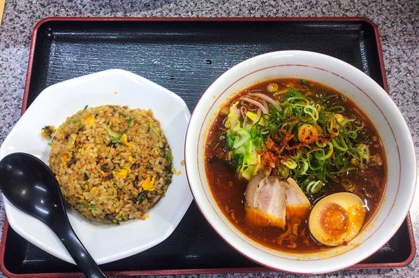「牛タン麺+炒飯セット」@中華料理 てんてんの写真
