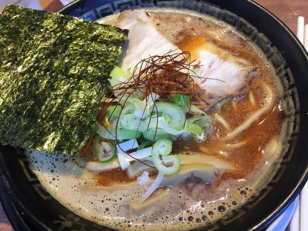 「醤油煮干中華そば」@東京煮干中華そば 三三㐂 大森の写真