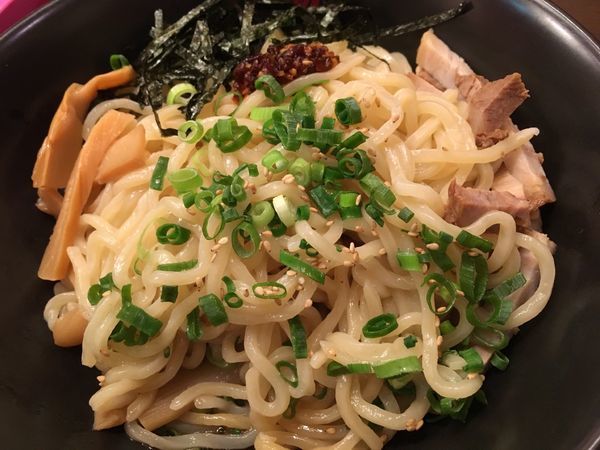 「油そば」@油ソバ専門店 山ト天 東京スクエアガーデン店の写真