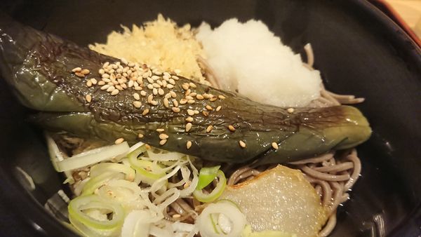 「冷やしナスおろし（夏限定、４５０円）」@よもだそば 銀座店の写真