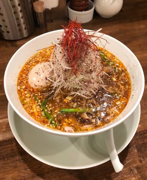 「酸辣麺¥900 and so on」@創作麺工房 鳴龍の写真