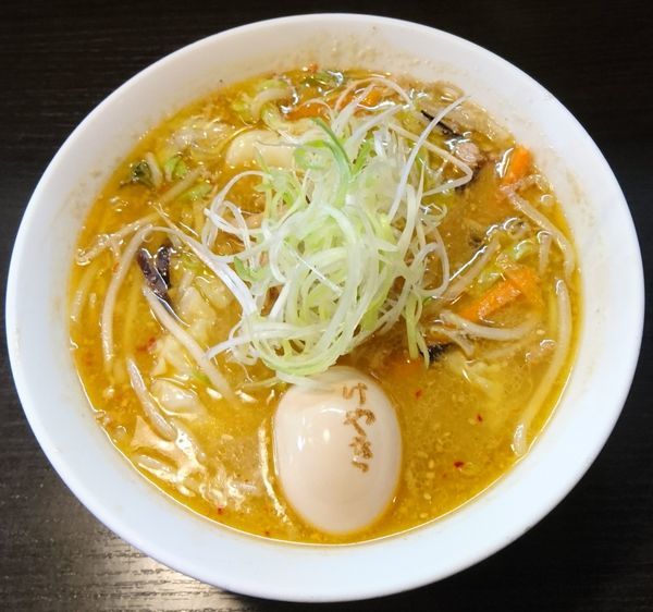 「煮玉子ラーメン(麺量2/3)」@けやき すすきの本店の写真