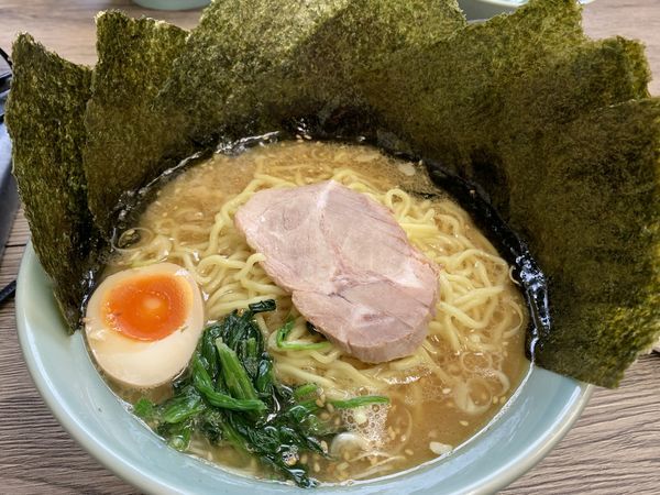 「中ラーメン」@濱壱家の写真