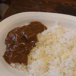 ビーフカレー１２００円