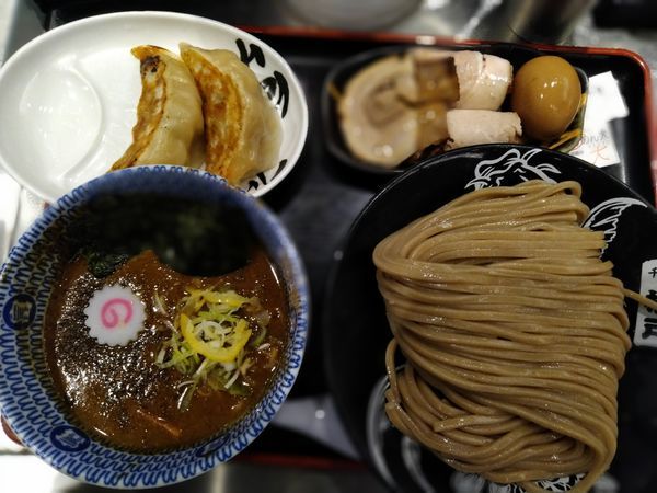 「全部のせつけ麺大＋心の味餃子二個」@松戸富田麺絆の写真