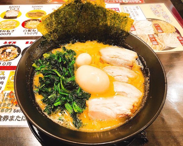 「特製ラーメン醤油」@横浜家系ラーメン まんぷく家 東岡崎駅前店の写真