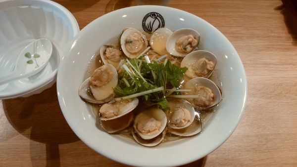 「【限定】ハマグリらーめん¥950-+ハマグリ風味和え玉」@麺処 鶴舞屋の写真