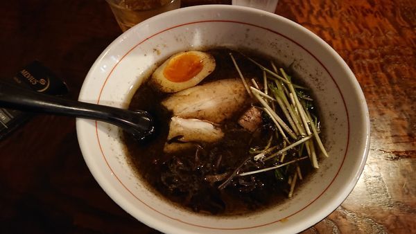 「豚骨ラーメン黒」@いちからの写真