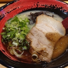 とんこつラーメン つばさの画像