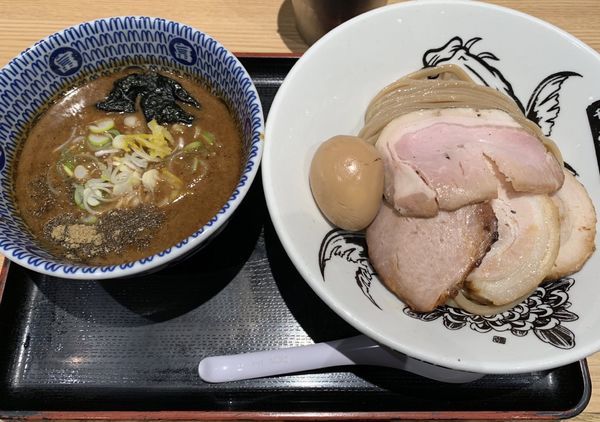 「特製つけ麺」@松戸富田麺業 千葉駅構内店の写真