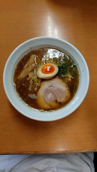 「濃厚鶏白湯煮干しらーめん」@らぁ麺屋 けい蔵の写真