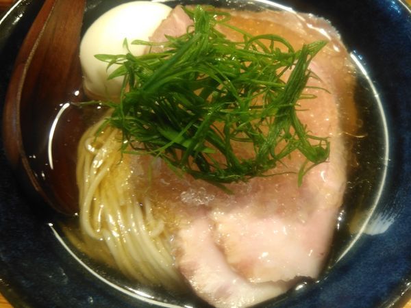 「（夏季限定）冷やし塩煮干しそば¥900」@柴崎亭 梅丘店の写真