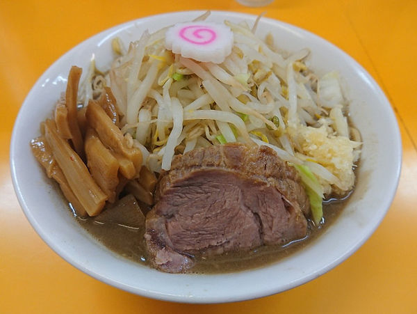 「ミニラーメン、煮干し」@ラーメンエース 八王子店の写真