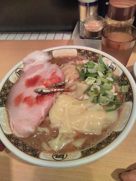 「煮干ラーメン」@すごい煮干ラーメン凪 新宿ゴールデン街店 本館の写真