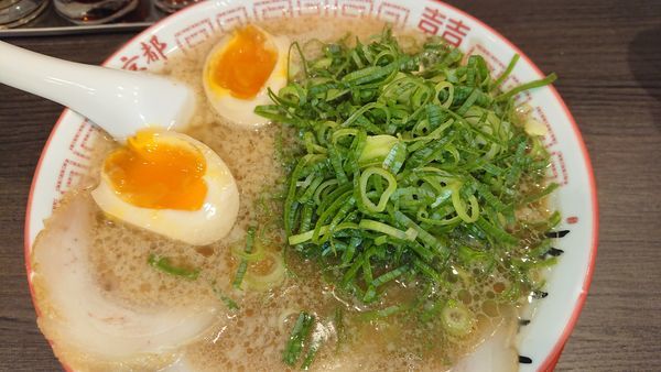 「味玉めんきやラーメン」@麺毅家 梅田店の写真