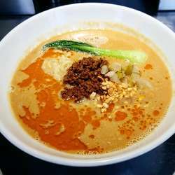 期間限定 担々麺(800円)