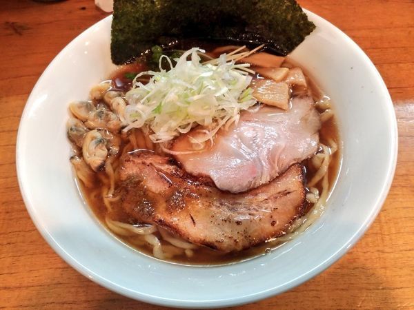 「4周年記念限定 醤油そば ～鯛と煮干しと浅利と渡り蟹～」@麺屋 シロサキの写真
