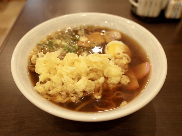 「天ぷら中華そば…650円」@大福屋 レンガ通り店の写真