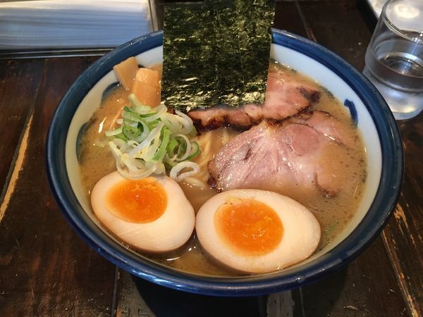 「特製ラーメン 大盛」@めん徳二代目つじ田 麹町店の写真
