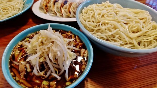 「つけそば特盛り+野菜+チャーシュー丼並+餃子」@つけそば 麺吉の写真