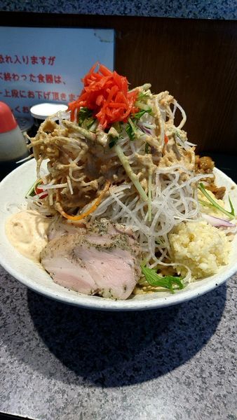 「宮し中華特盛り1050円野菜マシマシ他全マシ」@ラーメン宮郎の写真