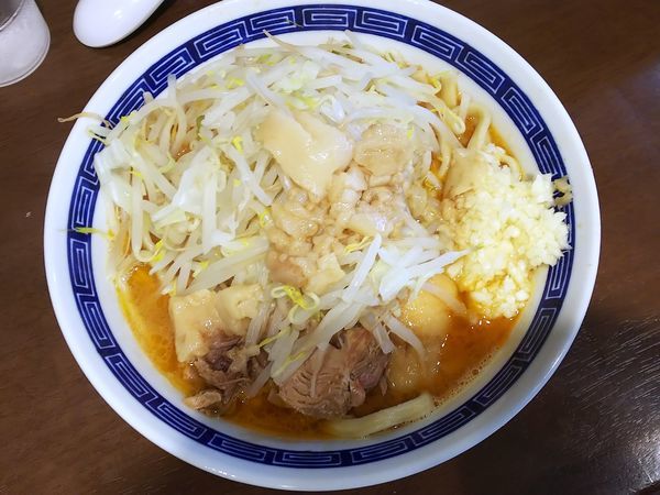 「辛いラーメン（トムヤムラーメン）ニンニクアブラ　800円」@ラーメン ゼンゼンの写真
