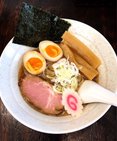 「煮干しらーめん(並.味玉半個)」@まつおぶしの写真