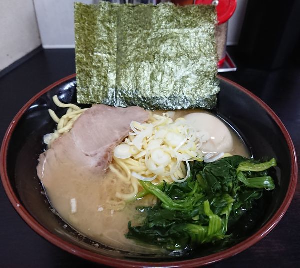 「ラーメン＋味付玉子」@雷家の写真