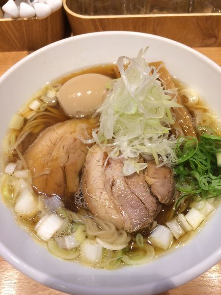 「醤油そば特製1000円」@佐々木製麺所の写真