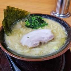 醤油ラーメン(¥700)