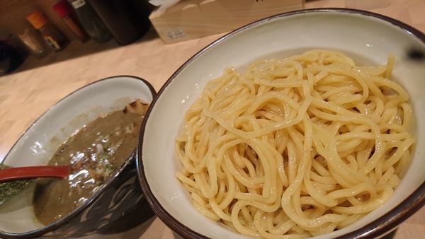 「つけ麺大盛、無料ライス&キムチ」@にぼしらーめん88の写真