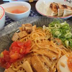 冷やしゴマたれ麺