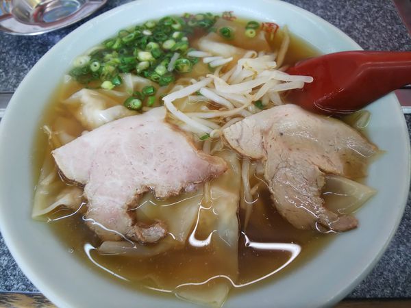 「ワンタン麺 550円」@中華料理 松原 南華園 本店の写真