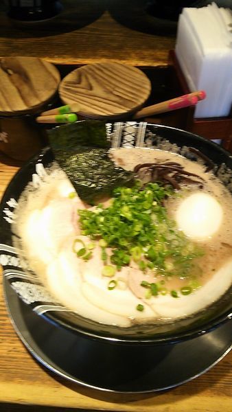 「味玉チャーシューメン」@博多一双 博多駅東本店の写真