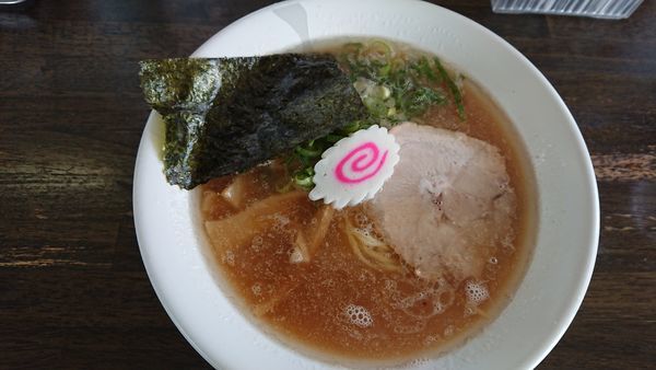 「牛骨醤油らぅめん 734円」@極味噌らぅめん 吟屋の写真