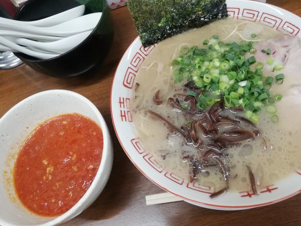 「ラーメン　豚トマト」@博多長浜らーめんもりやの写真