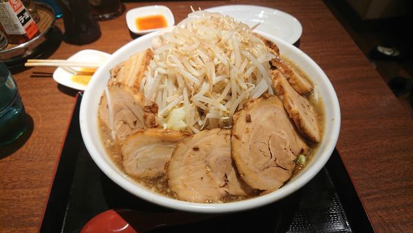「背脂豚骨ちゃーしゅー麺1050円+他」@中華そば 蓮の華の写真