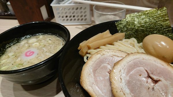 「特製背脂醤油つけ麺」@頑者製麺所 エキア成増店の写真