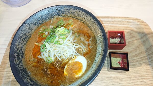 「金ゴマラーメン」@すわき後楽中華そば 大阪城店の写真