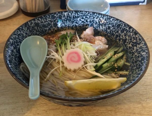 「醤油麹の冷製鶏中華」@青春餃子の写真