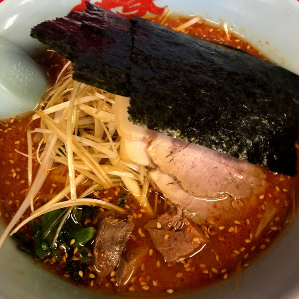 「辛味噌ネギラーメン（大辛）840円　チャーシュー」@ラーメン山岡家 大泉店の写真