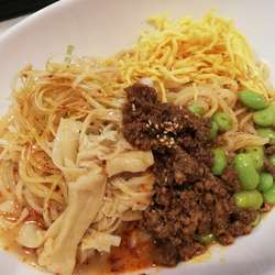 冷やし担々麺　小辛