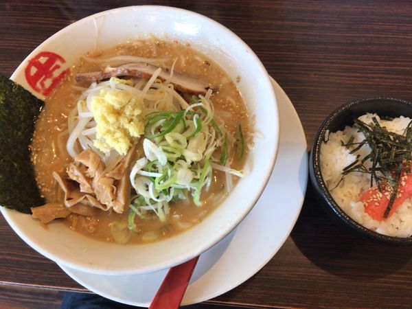 「冷やし味噌780円＋明太子ごはん100円」@完熟らーめん 本丸の写真