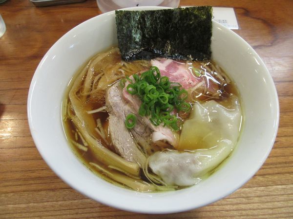 「特製醤油そば（９５０円）」@アメノオトの写真