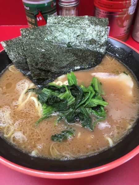 「ラーメン並」@横濱家系ラーメン 勝鬨家の写真