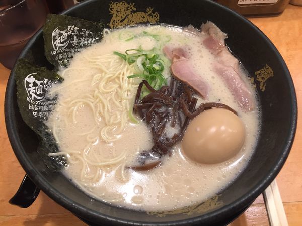 「らーめん」@博多風龍 池袋西口店の写真