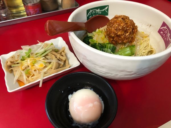 「汁なし坦々麺」@めだかTANTANの写真