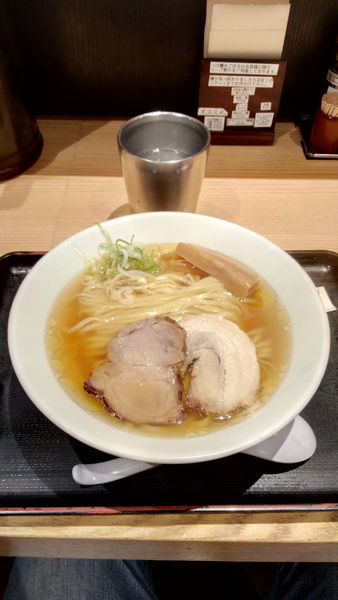 「ラーメン800円」@松戸富田麺業 千葉駅構内店の写真
